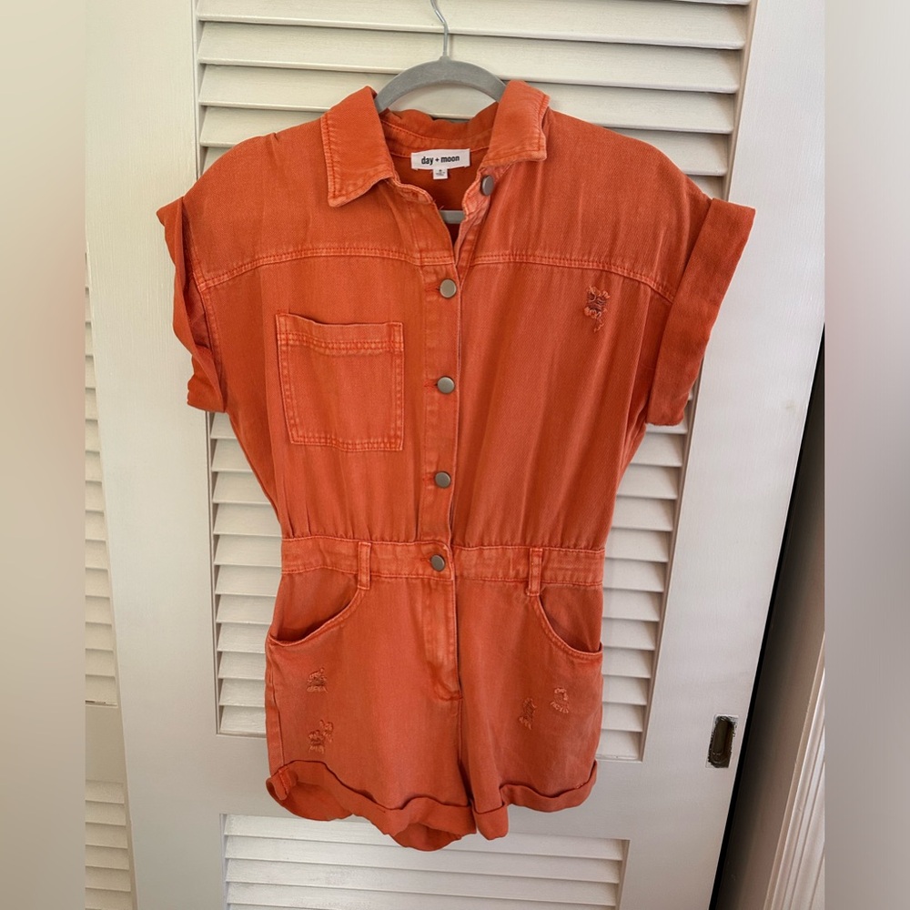 orange day+moon romper